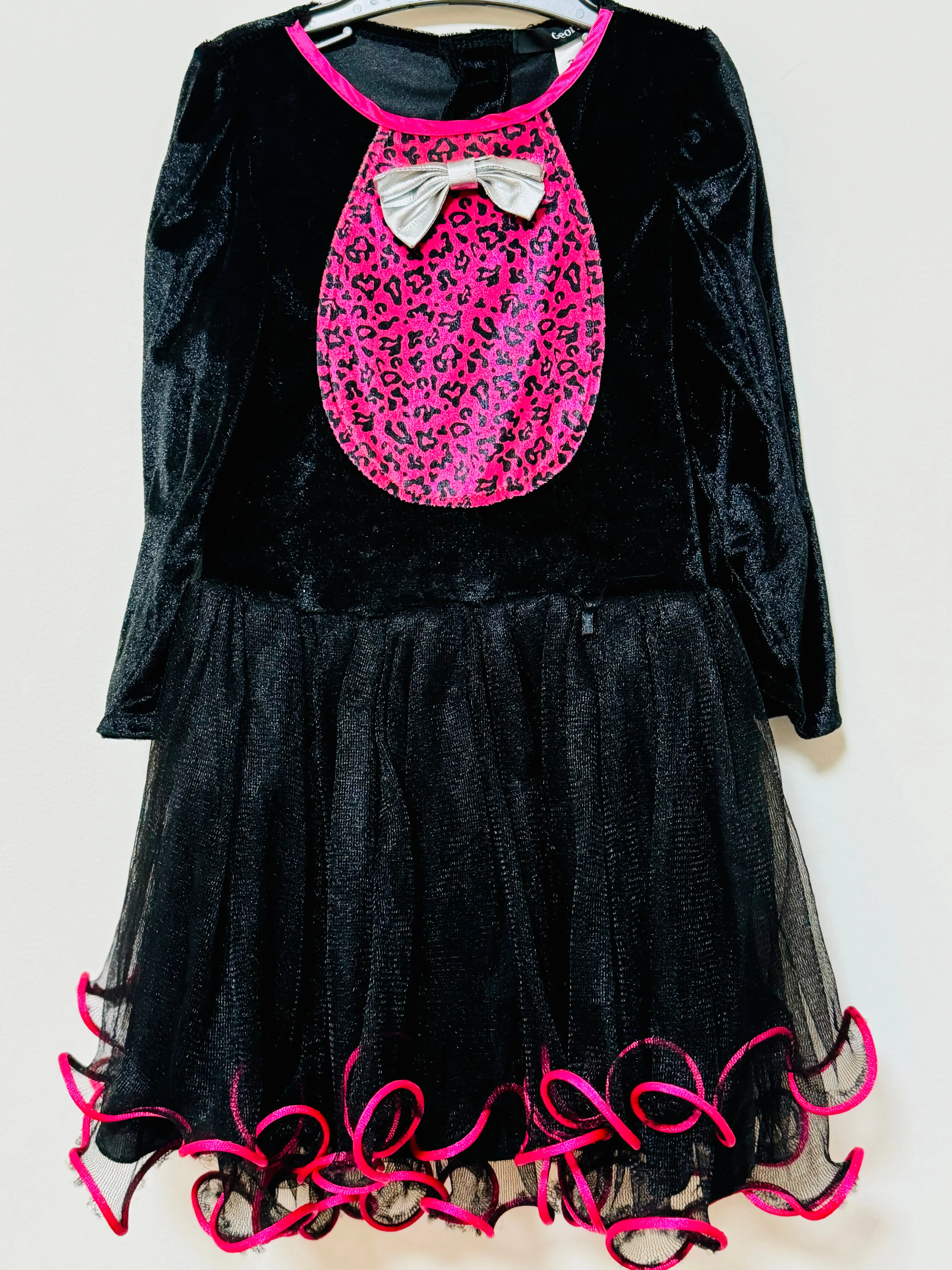 Black Cat costume dress,3-4 yo