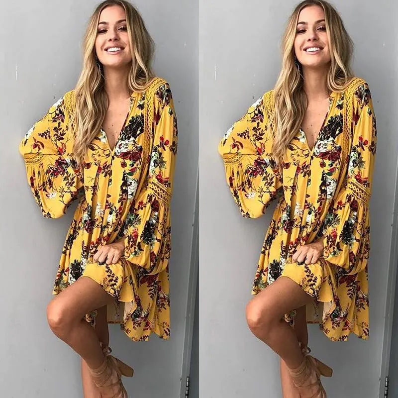 Clearance Floral Print Deep V-neck Long Trumpet Sleeves Short Dress