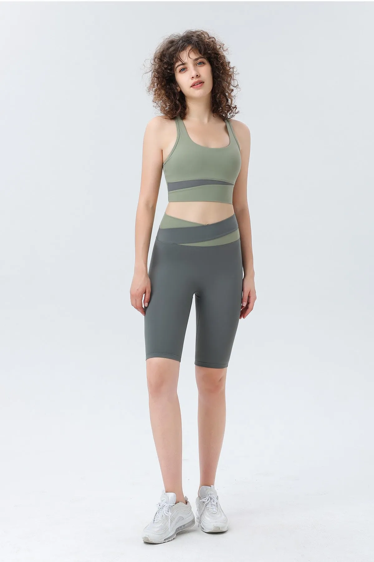 Color-block Crossover Biker Shorts