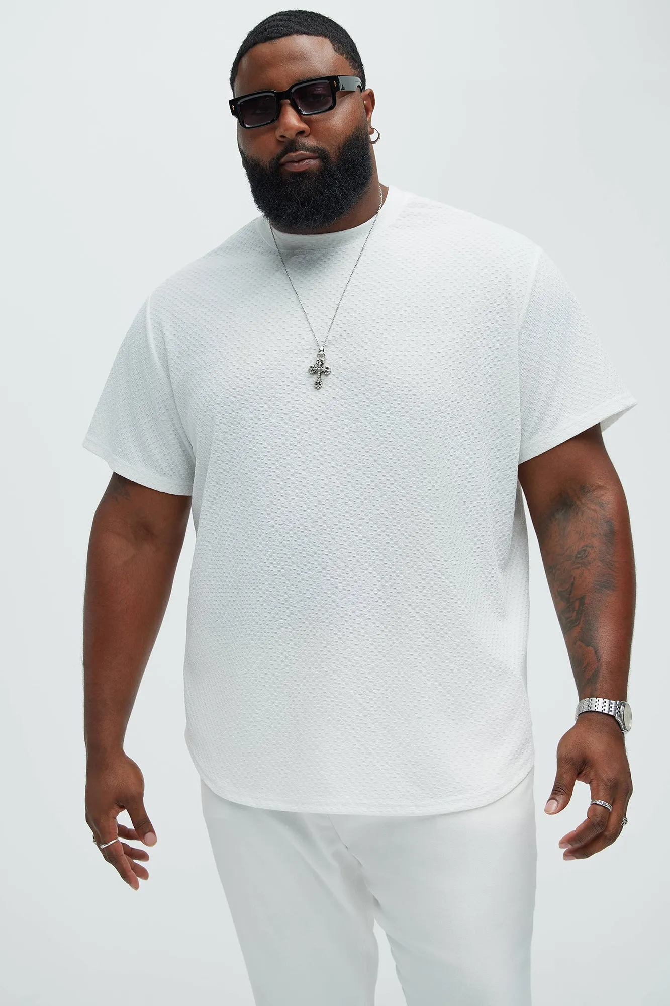 Croydon Textured Knit All Scallop Short Sleeve Tee - White