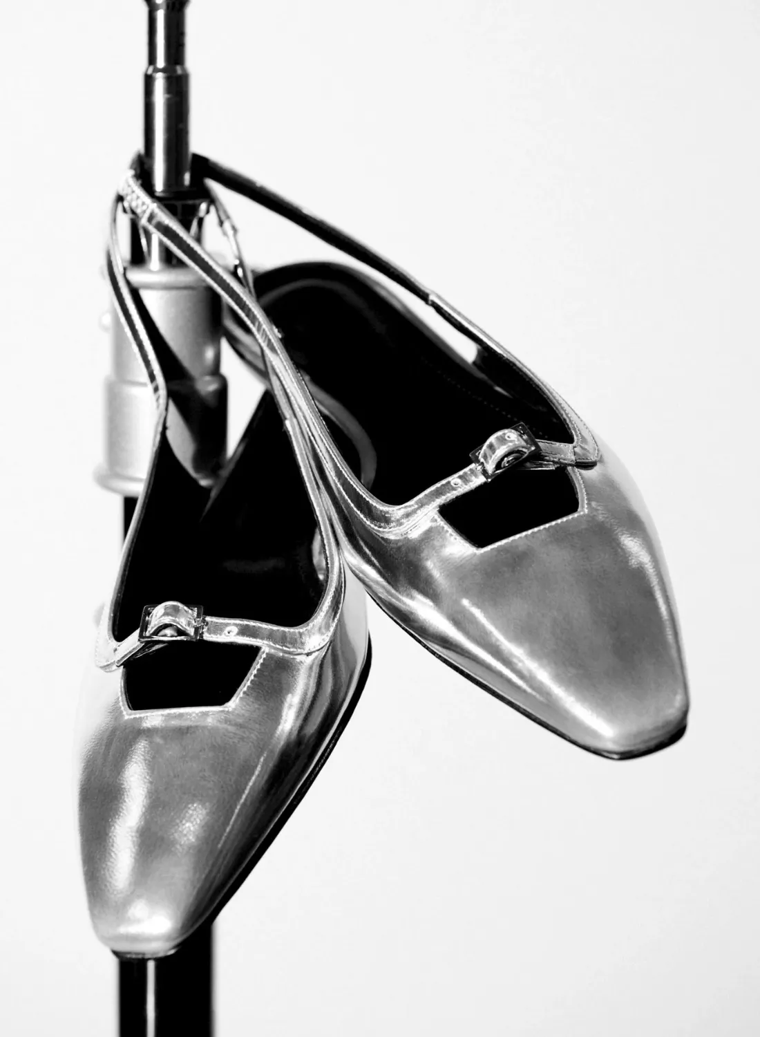 DoF Paulina Sling Back Flat in SILVER