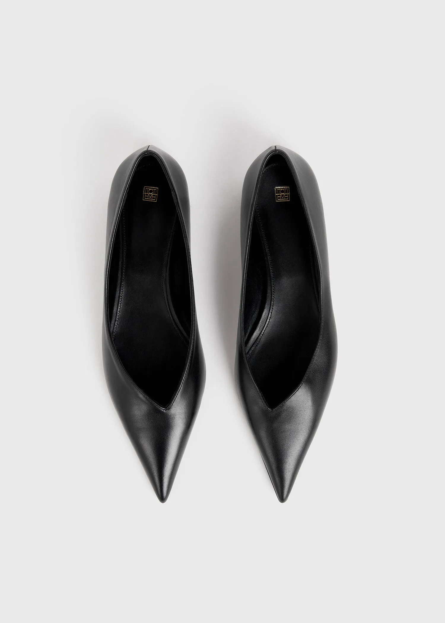 Leather asymmetric ballerinas black