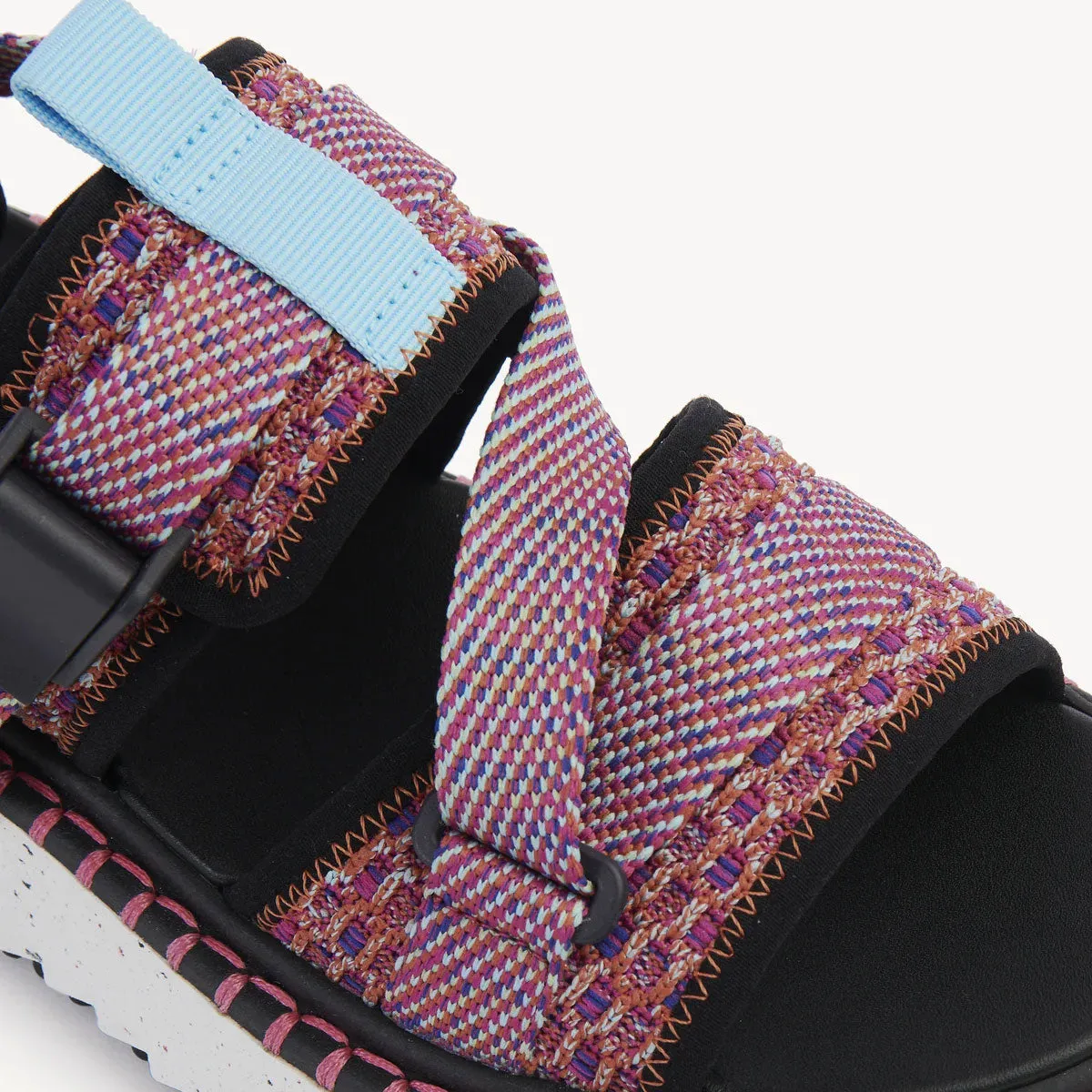 Lilli Sandal, Peony