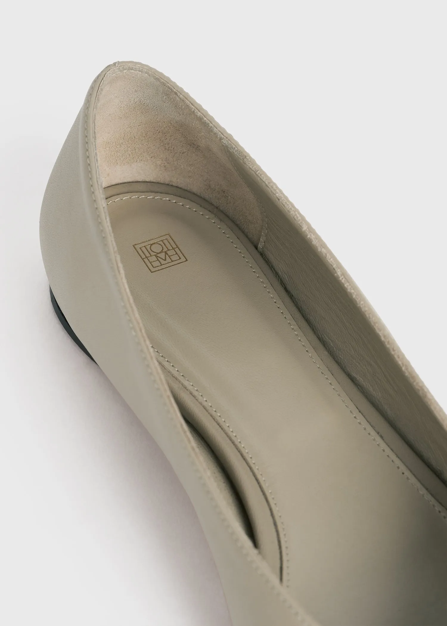 The Asymmetric Ballerina clay